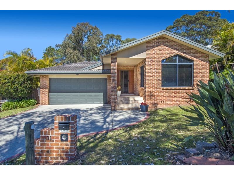 31 Bluewater Place, Sapphire Beach NSW 2450
