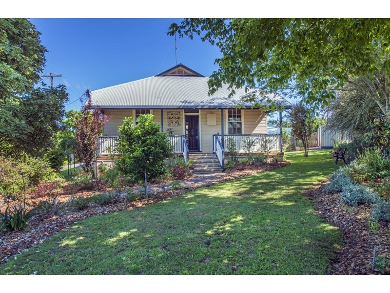 1 Vine Street, Dorrigo NSW 2453