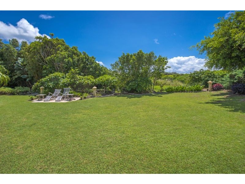 2 Sapphire Crescent, Sapphire Beach NSW 2450