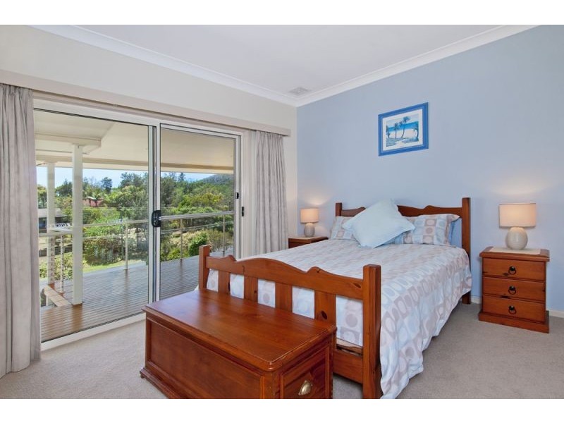 12 Home Street, Hat Head NSW 2440