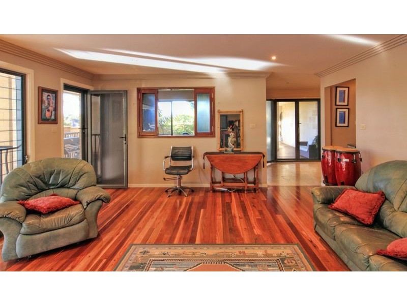 30 Bundella Avenue, Lake Cathie NSW 2445