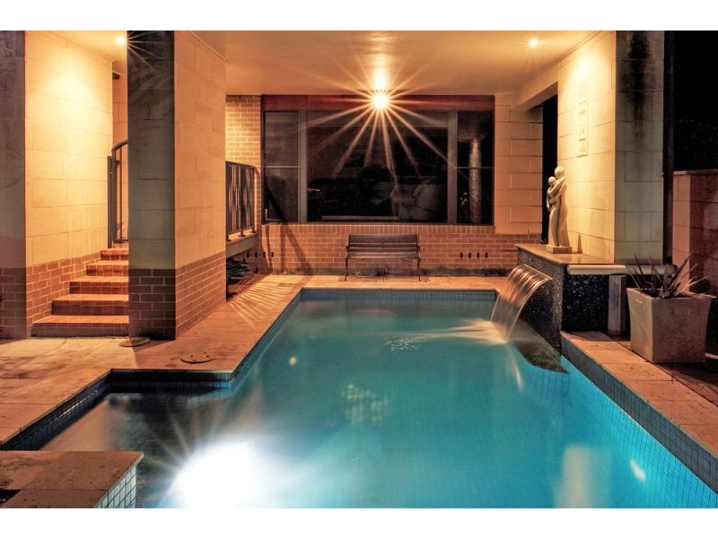 30 Bundella Avenue, Lake Cathie NSW 2445