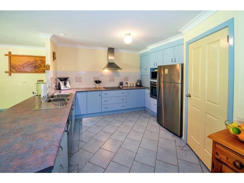 84 Faviell Drive, Bonville NSW 2441