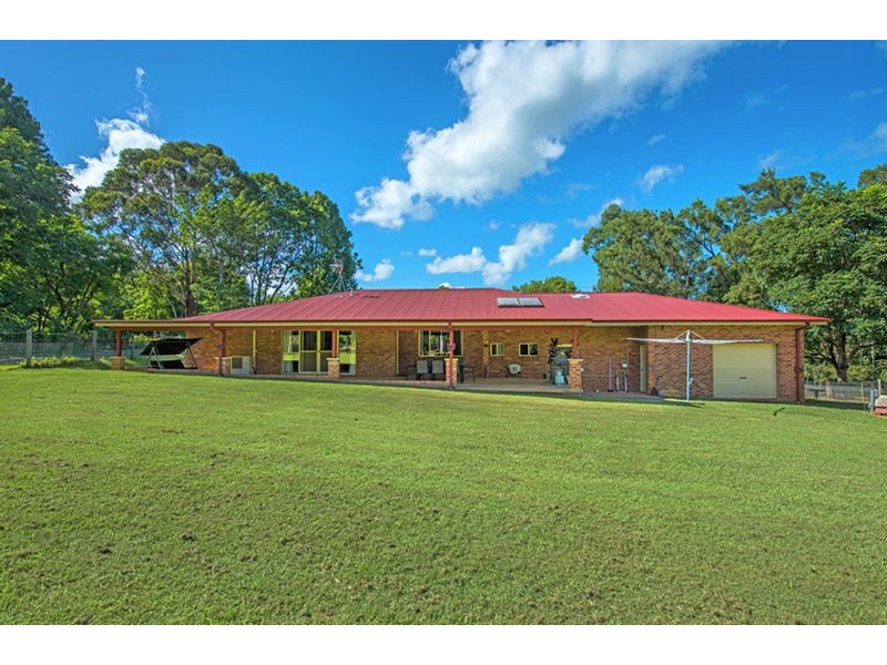 84 Faviell Drive, Bonville NSW 2441