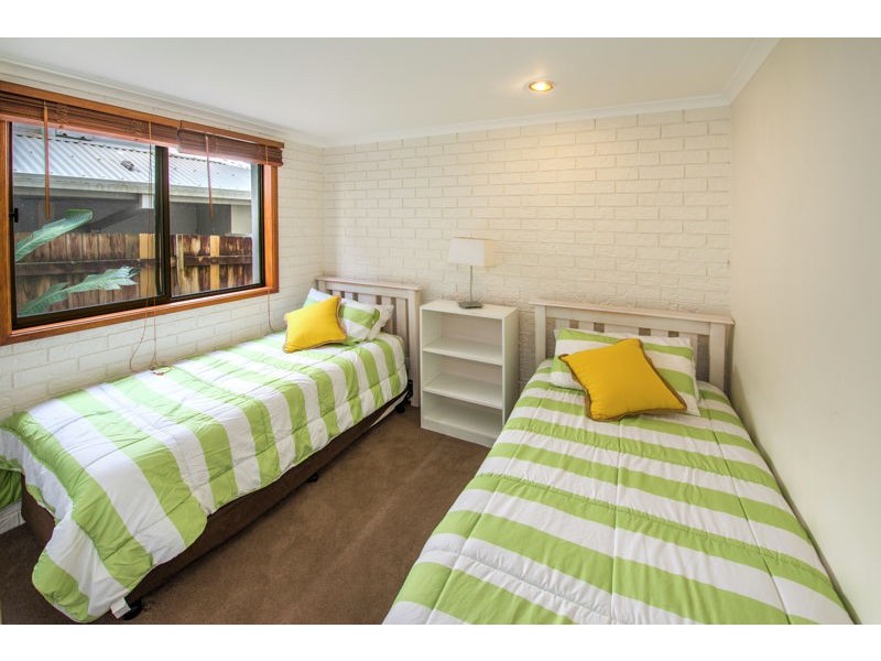 11 Emerald Avenue, Sapphire Beach NSW 2450