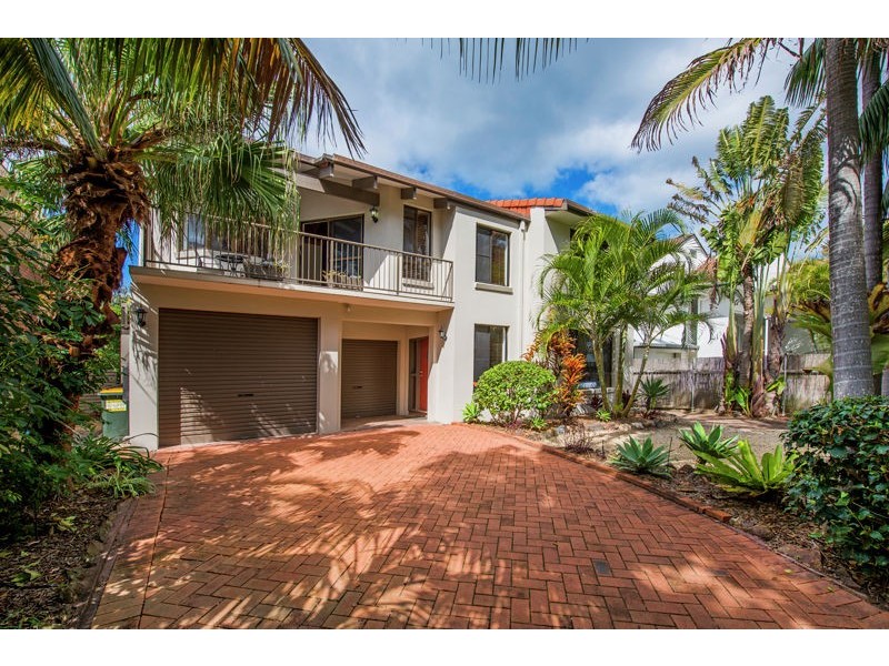 11 Emerald Avenue, Sapphire Beach NSW 2450