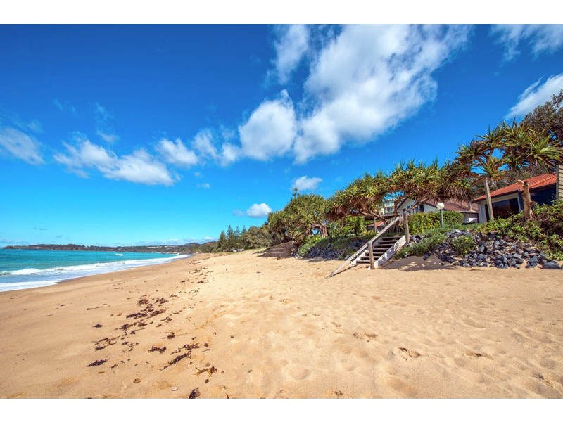 11 Emerald Avenue, Sapphire Beach NSW 2450