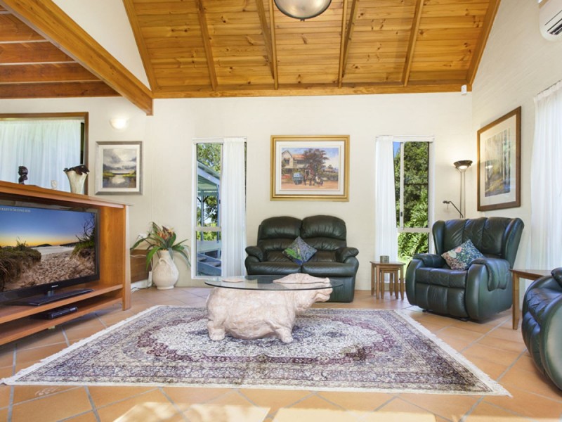 43 Faviell Drive, Bonville NSW 2441