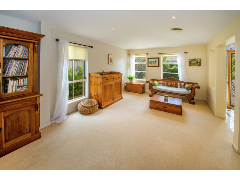 6 Dolphin Court, Urunga NSW 2455