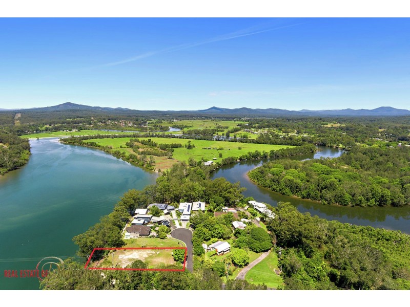 8 Dolphin Court, Urunga NSW 2455