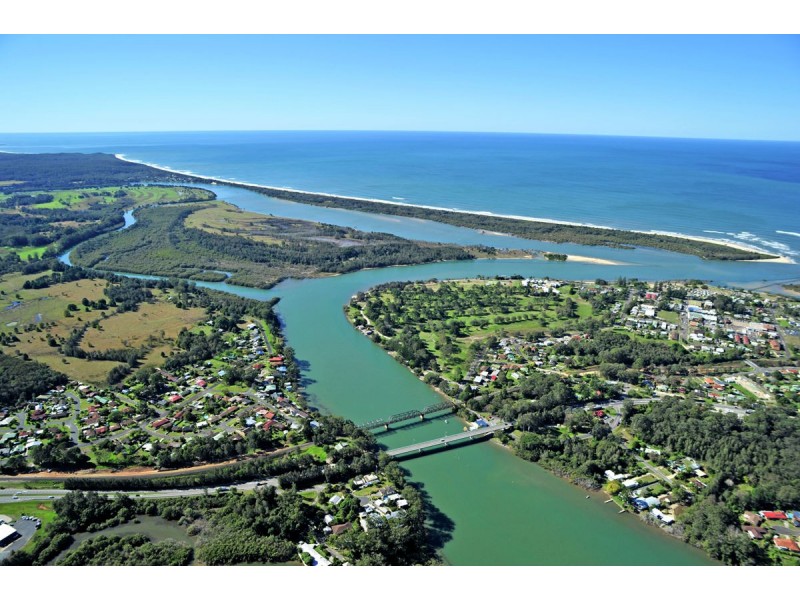 8 Dolphin Court, Urunga NSW 2455