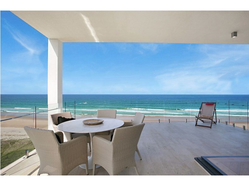 The Penthouse 470 The Esplanade, Palm Beach QLD 4221