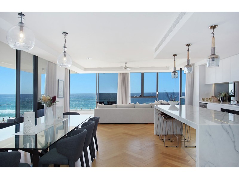 The Penthouse 470 The Esplanade, Palm Beach QLD 4221