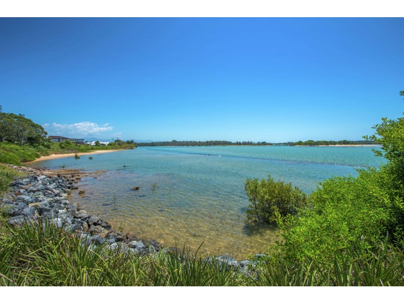 17 Orara Street, Urunga NSW 2455