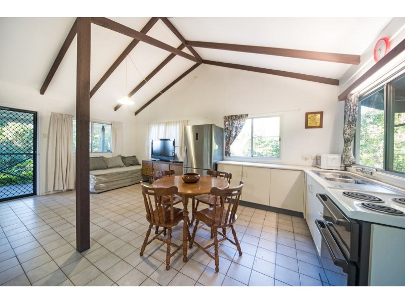 127 Camm Road, Mount Julian QLD 4800