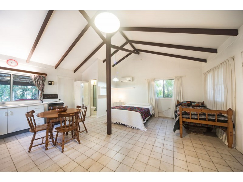 127 Camm Road, Mount Julian QLD 4800