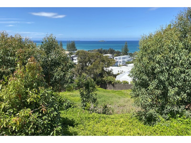 54 Coachmans Cl, Sapphire Beach NSW 2450