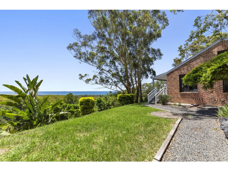 82 Gaudrons Road, Sapphire Beach NSW 2450