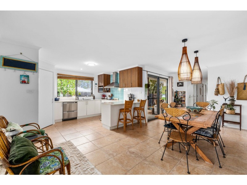 8 Figwood Drive, Bellingen NSW 2454