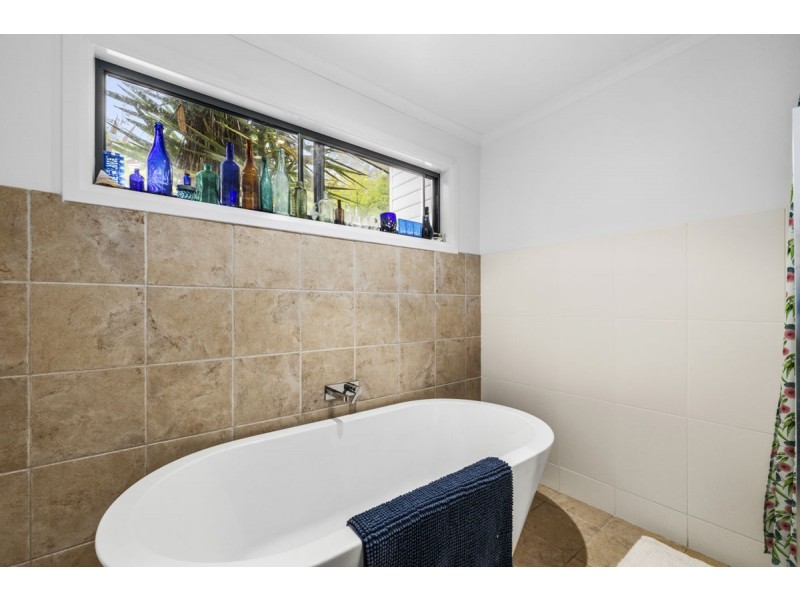 8 Figwood Drive, Bellingen NSW 2454