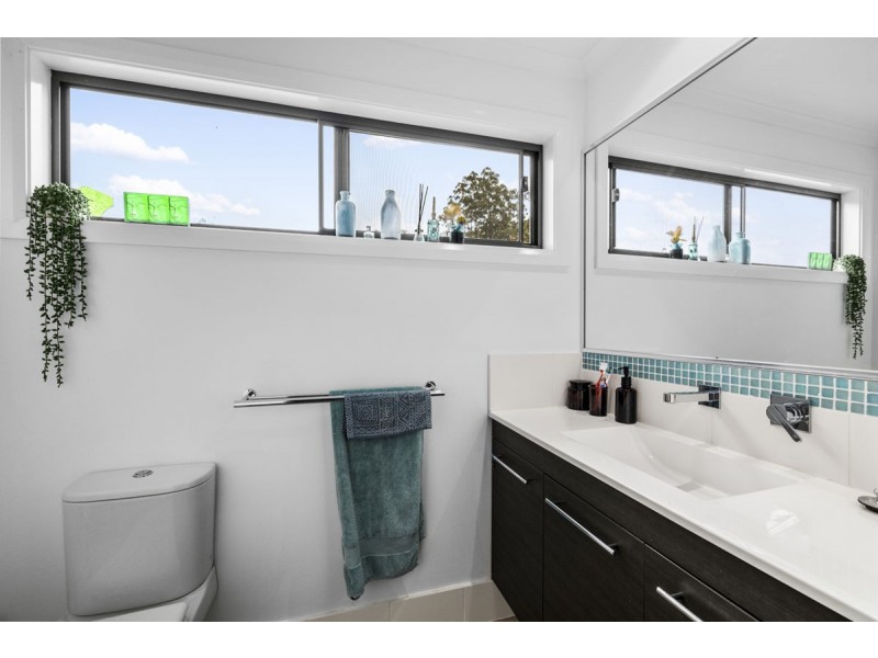 8 Figwood Drive, Bellingen NSW 2454