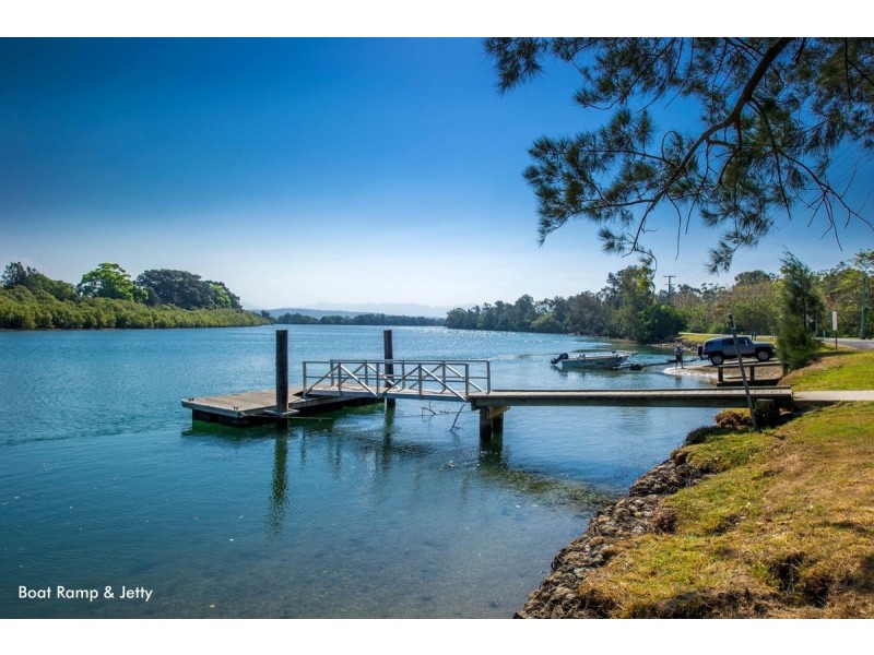 25 Beach Parade, Mylestom NSW 2454