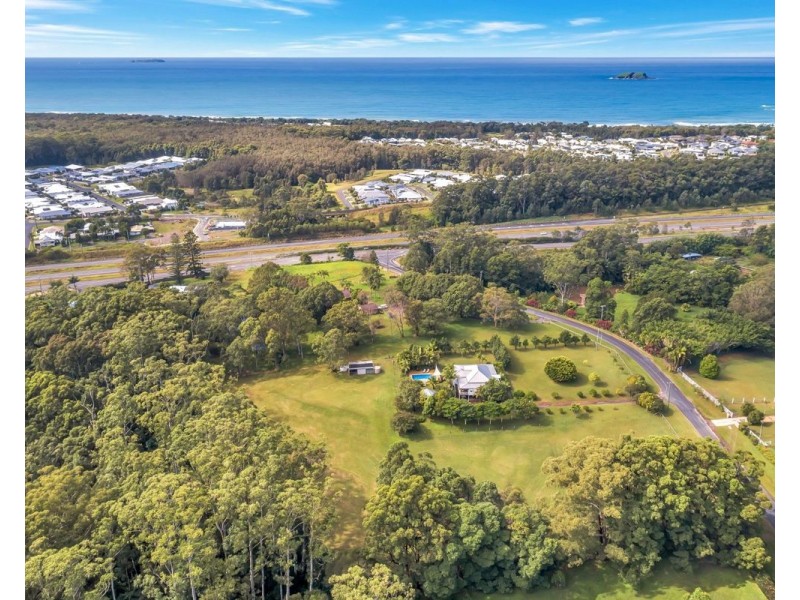 28 Sugarmill Road, Sapphire Beach NSW 2450