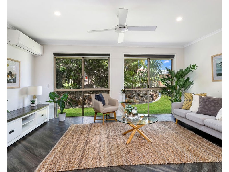 3 Bellbrook Close, Robina QLD 4226