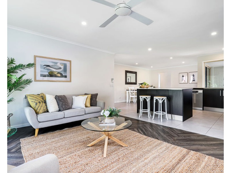 3 Bellbrook Close, Robina QLD 4226