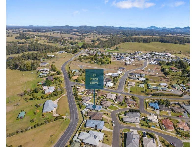 17 Rowe Drive, Macksville NSW 2447