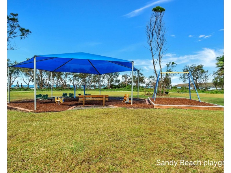 51 Blue Gum Avenue, Sandy Beach NSW 2456
