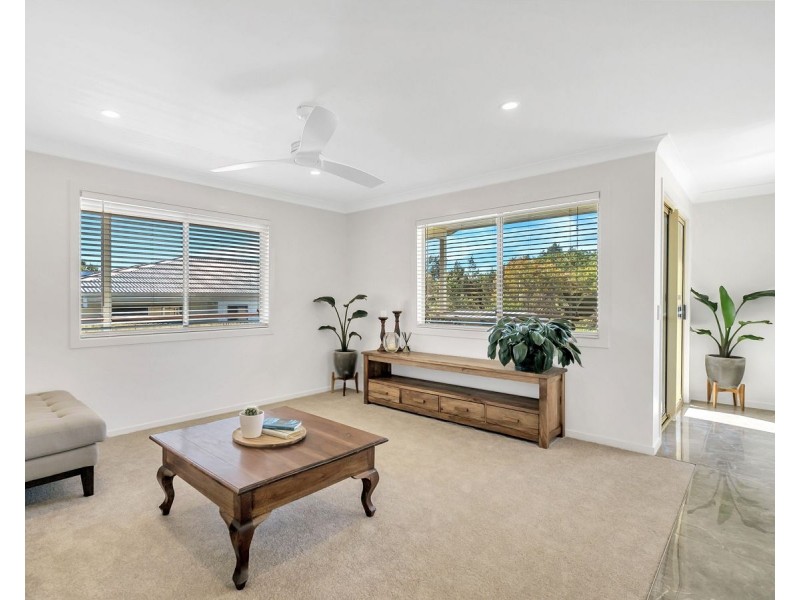 56 Ocean View Road, Arrawarra Headland NSW 2456