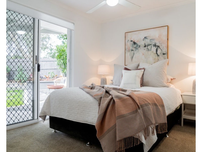 6 Bellbrook Close, Robina QLD 4226