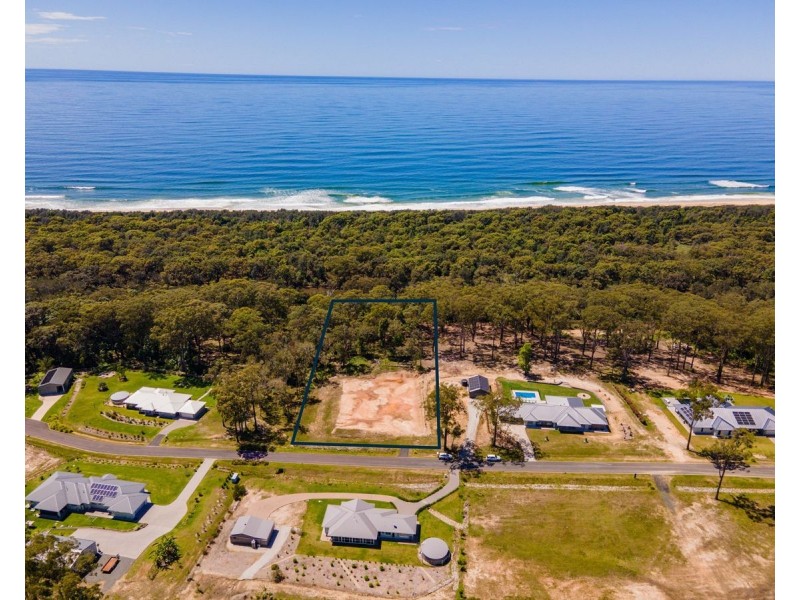 121 Pearl Circuit, Valla NSW 2448