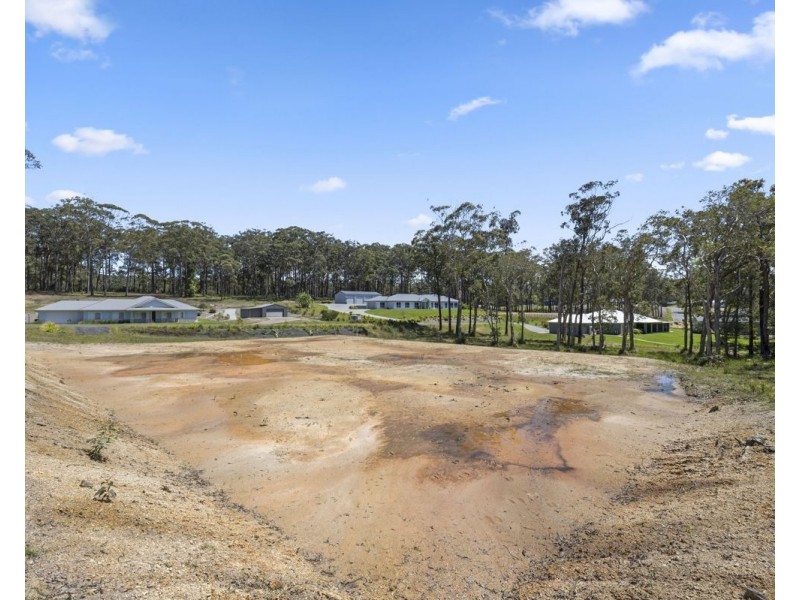 121 Pearl Circuit, Valla NSW 2448