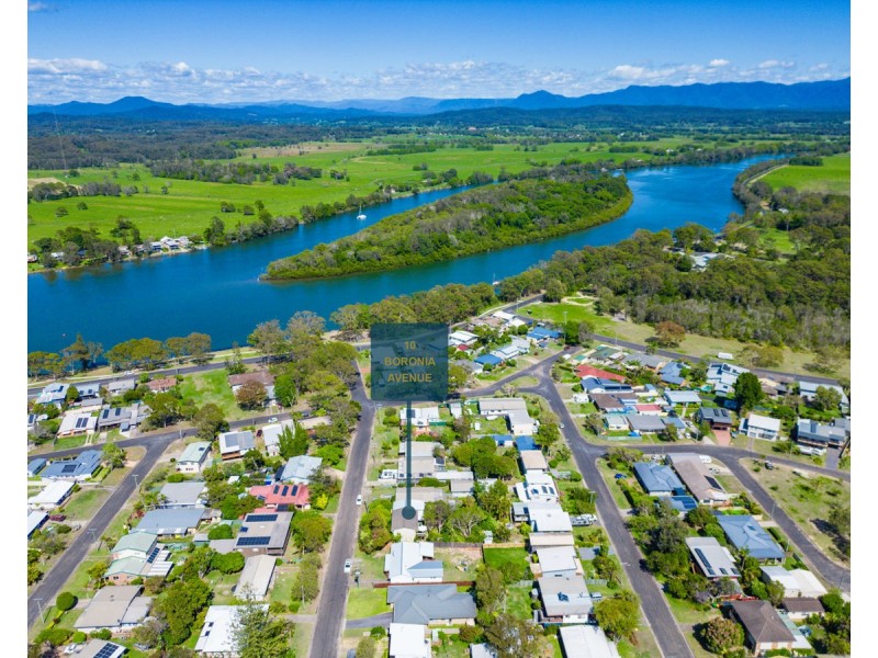 10 Boronia Avenue, Mylestom NSW 2454