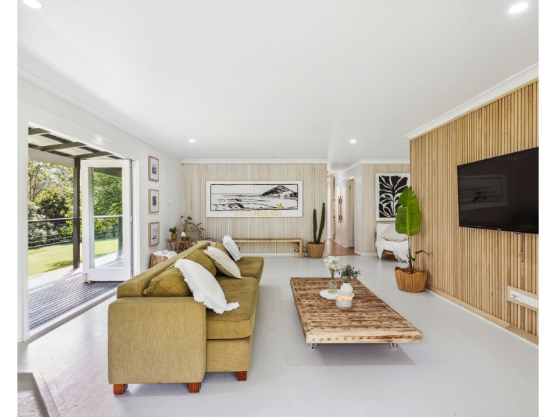 676 Scotts Head Road, Way Way NSW 2447