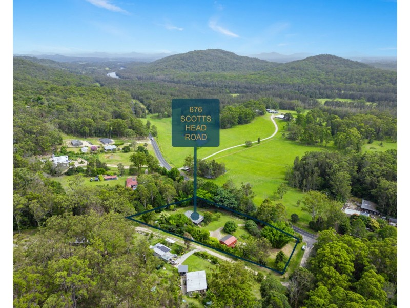 676 Scotts Head Road, Way Way NSW 2447