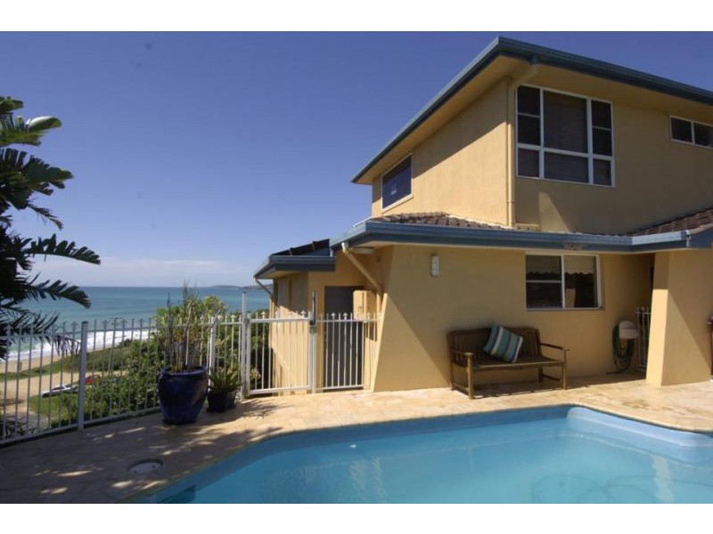 32 Sapphire Crescent, Sapphire Beach, Coffs Harbour NSW 2450