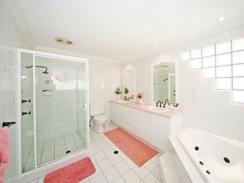 Benowa QLD 4217