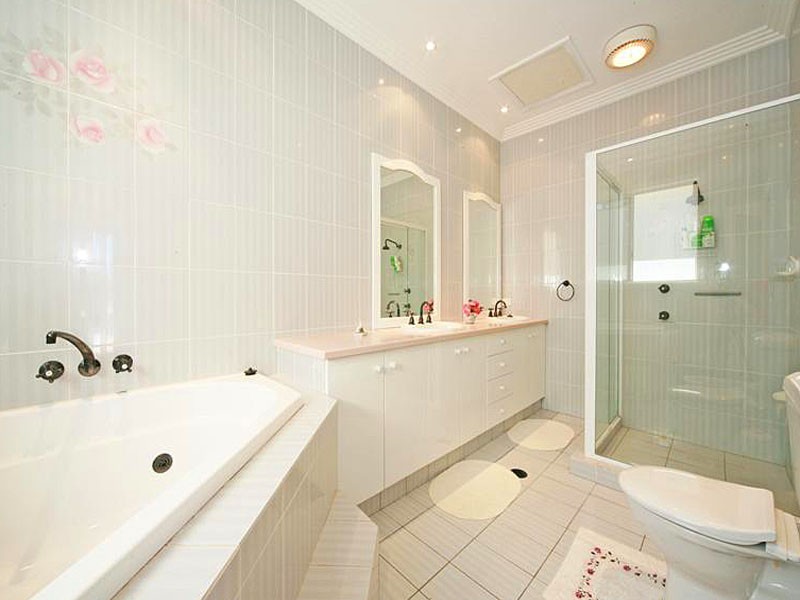 Benowa QLD 4217