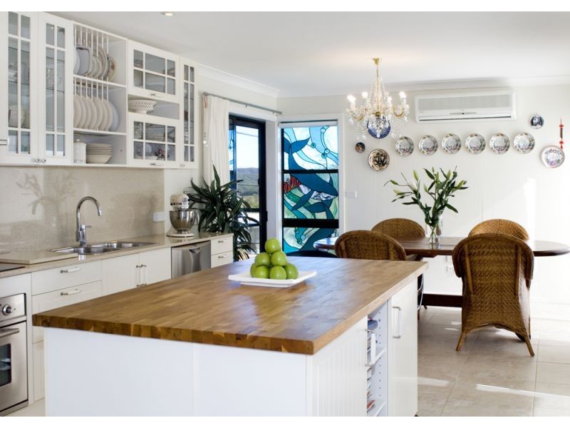 32 Vista Way, Scotts Head NSW 2447