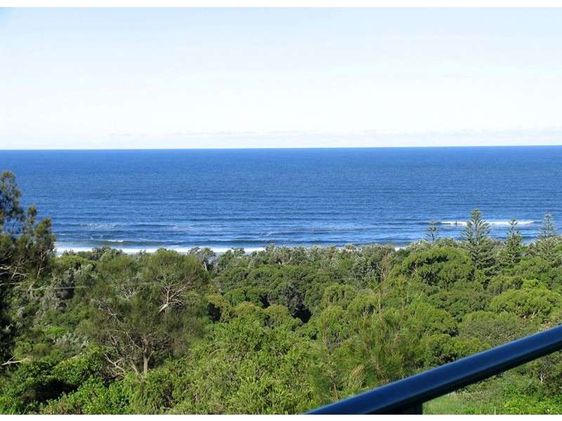 32 Vista Way, Scotts Head NSW 2447