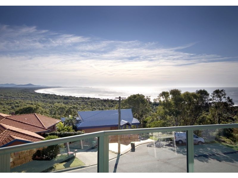 32 Vista Way, Scotts Head NSW 2447