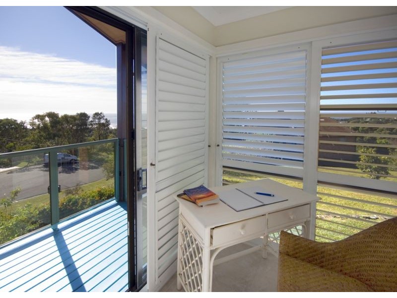 32 Vista Way, Scotts Head NSW 2447