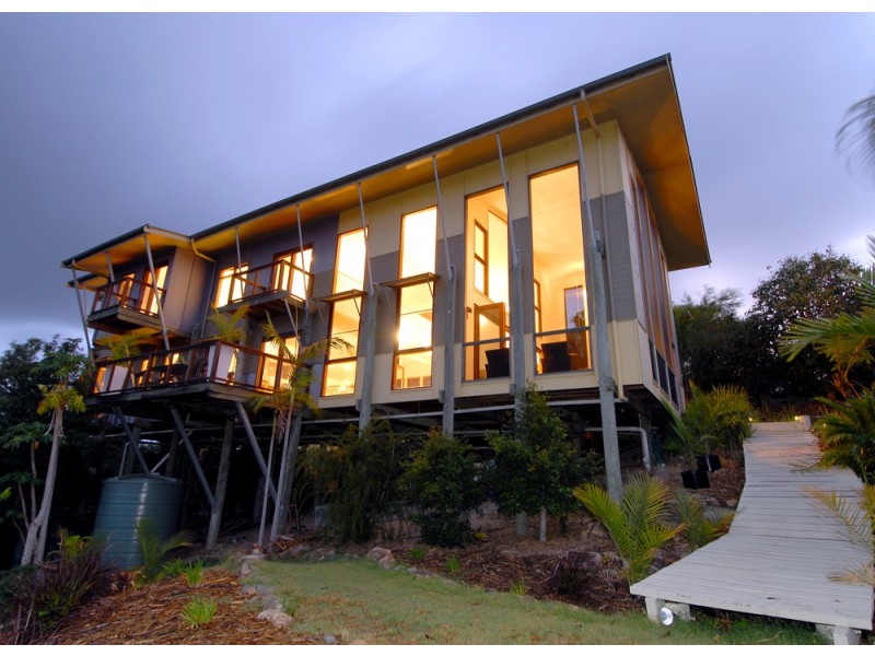 175 Ocean Vista Drive, Maroochy River QLD 4561