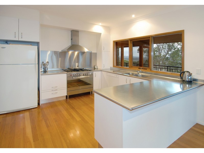 17 Caree Court, Maroochy River QLD 4561