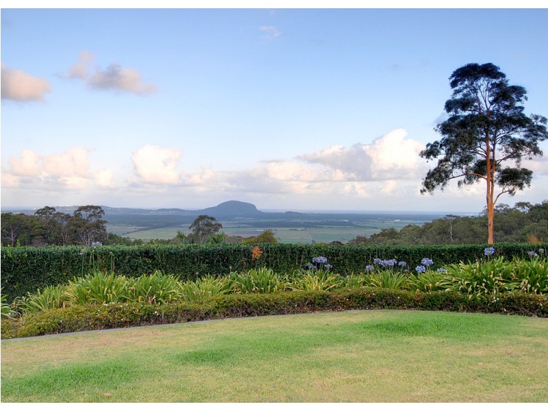 17 Caree Court, Maroochy River QLD 4561