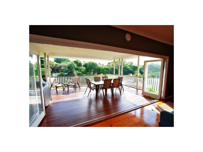 62 Bovelles Street, Camp Hill QLD 4152