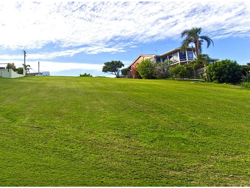12 Elouera Drive, Sapphire Beach NSW 2450